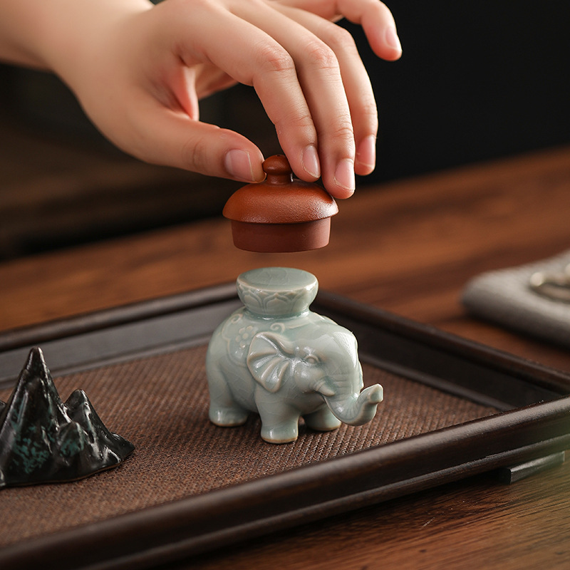 Creative  Elephant Lid Holder  - огляд і ціна Unique Table Accessories